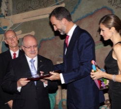 Don Felipe y Doña Letizia entregan el Premio "Ponce León 500 años" a Eduardo Padrón, presidente del Miami Dade College